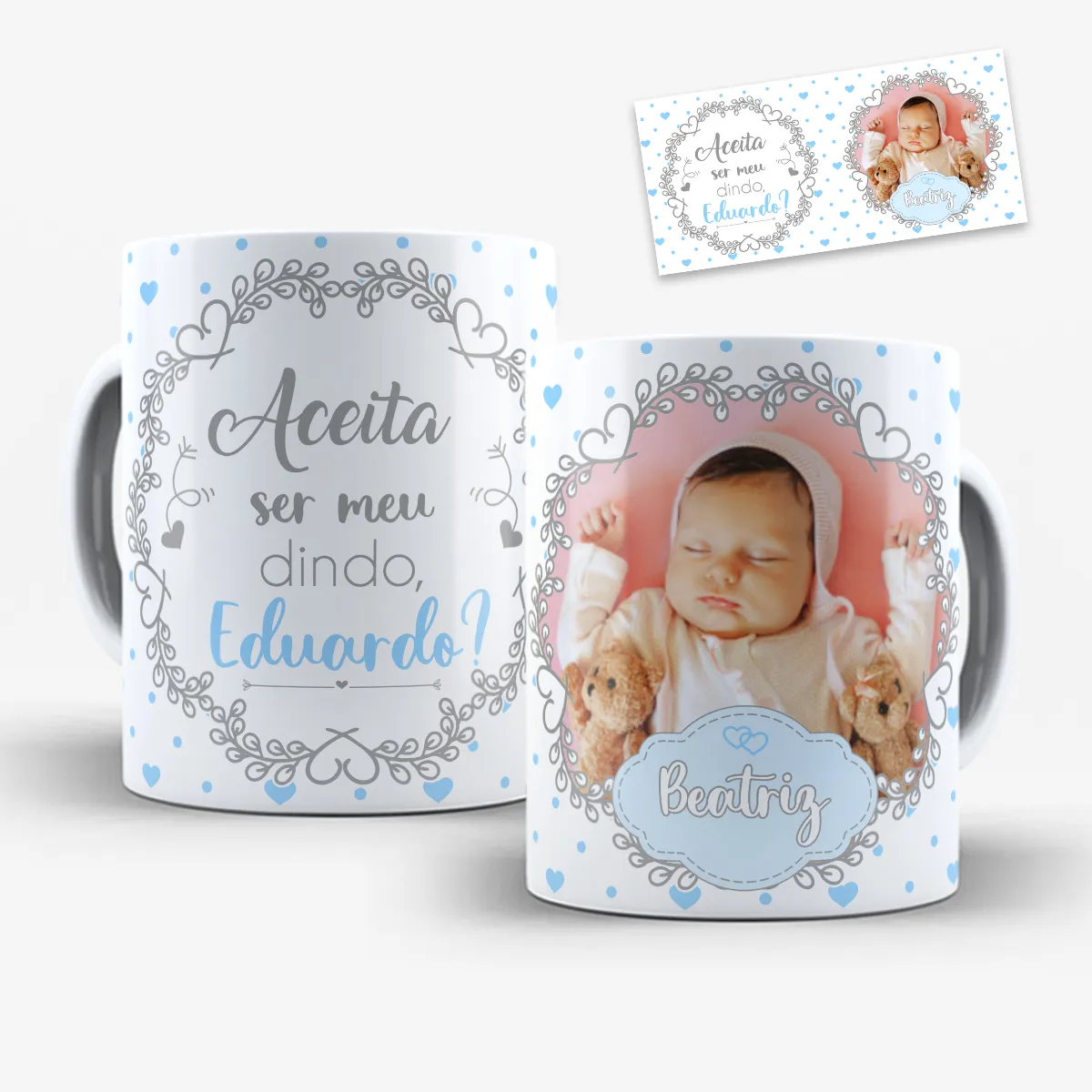 arte para caneca convite dindo com nome e foto editáveis, tons azulados, moldura para foto com corações e espaço para personalizar com nomes do padrinho e da criança