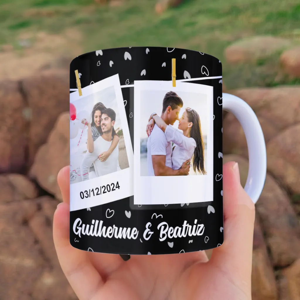 arte para caneca namorados eu te quero mais que tudo, espaço para nomes, 2 fotos e data, fundo preto com corações