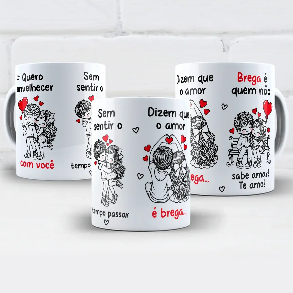 arte para caneca quero envelhecer com você amor brega: casal apaixonado abraçado, corações vermelhos e frase "Quero envelhecer com você sem sentir o tempo passar" e "Dizem que o amor é brega... Brega é quem não saber amar! Te amo!"